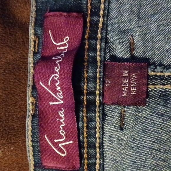 GLORIA VANDERBILT WOMENS JEANS, SIZE 12, IN GREAT SHAPE. - Picture 7 of 7